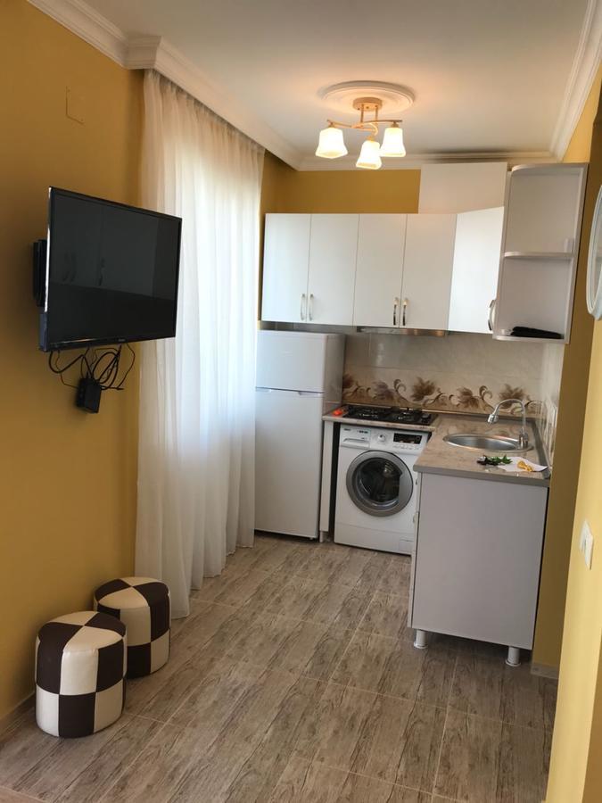 Griboedovi N.6 Apartment Batumi Luaran gambar